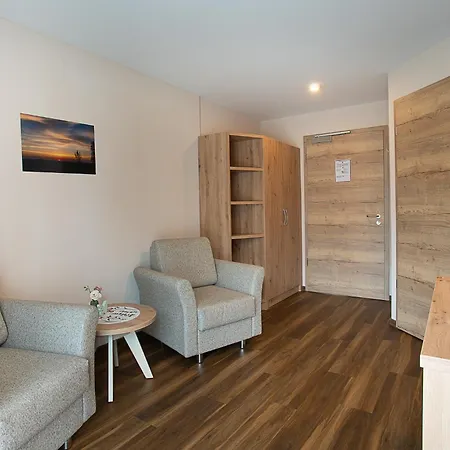 Bergkristall Hotel *